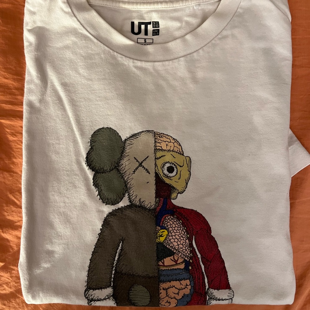Uniqlo x KAWS white tee